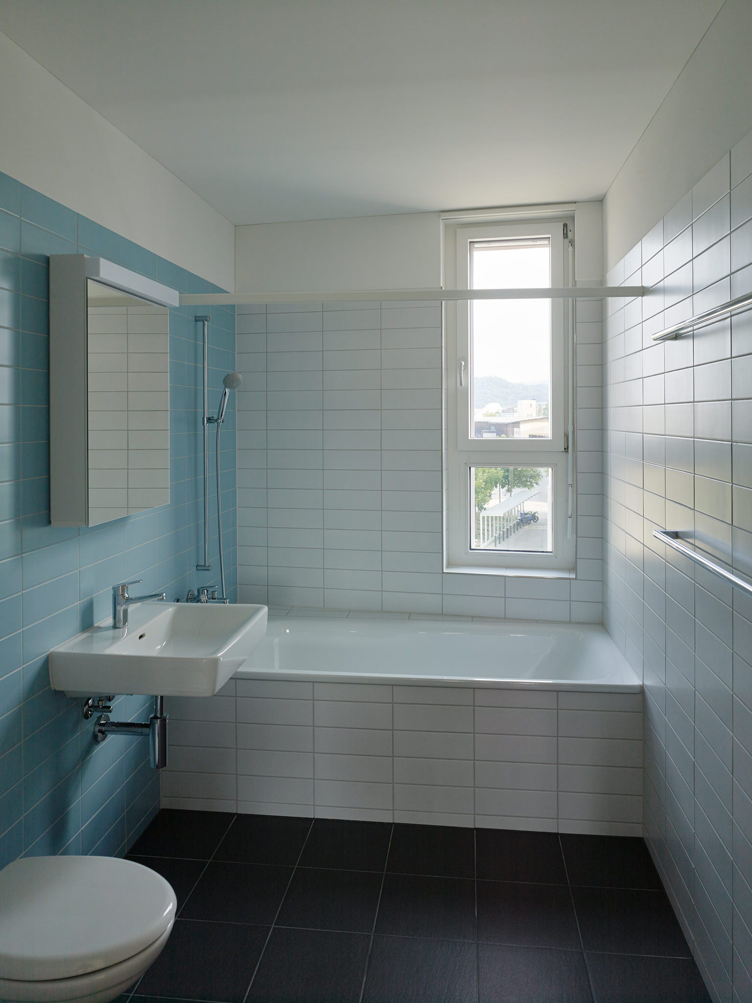 E14507 Alpa 045128 SCREEN